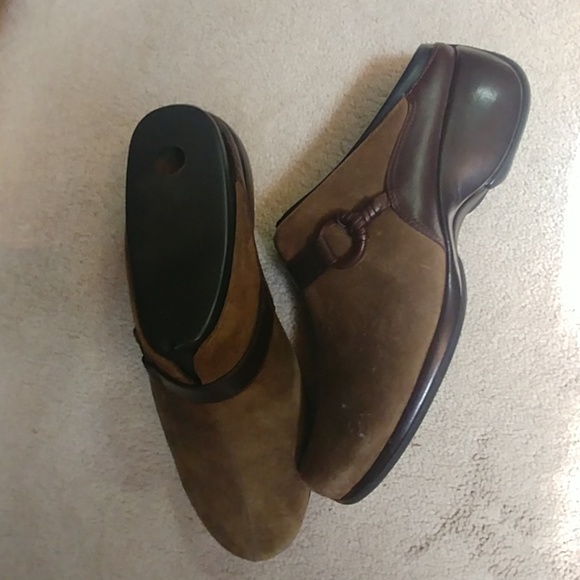 Shoes - Picture 2 of 3